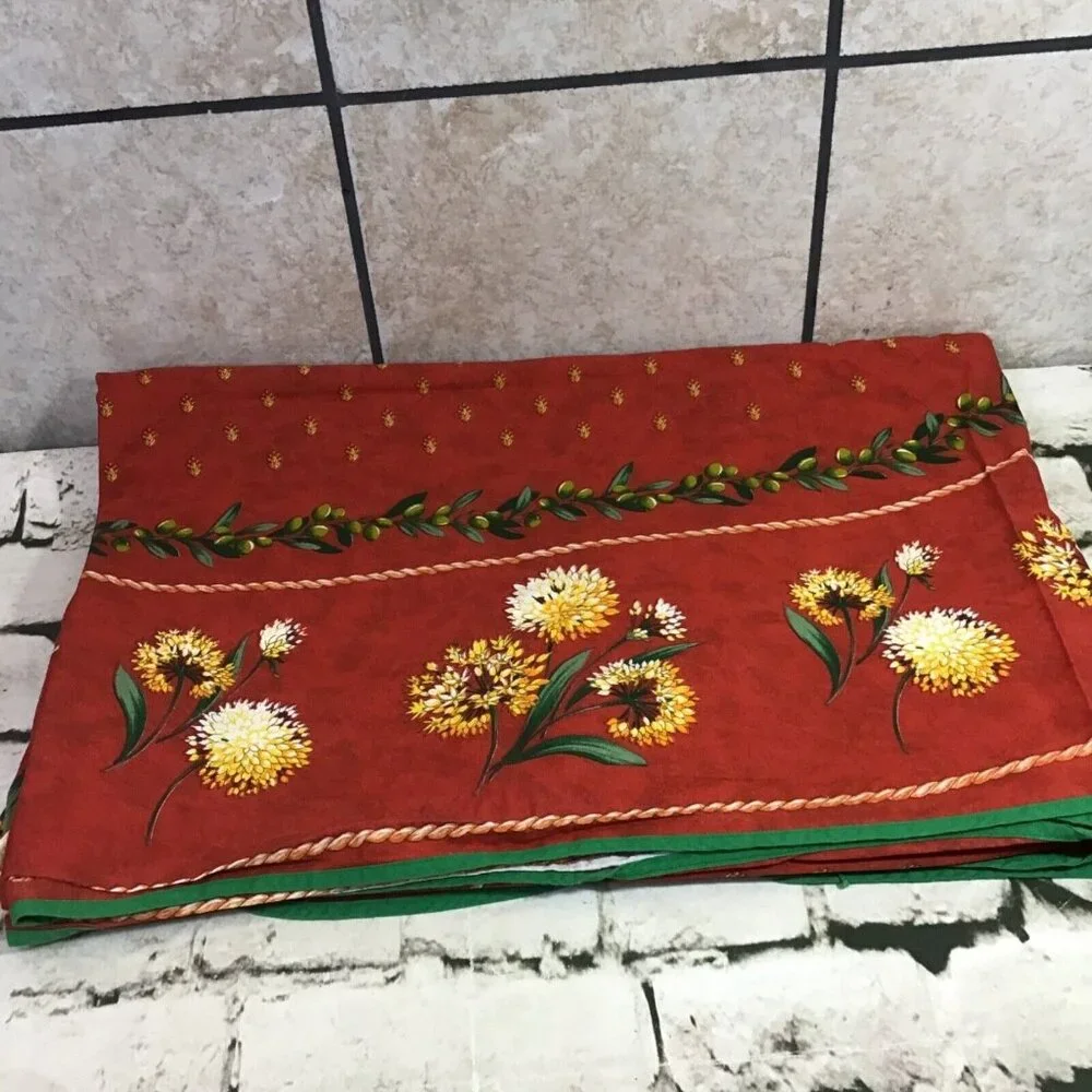 Vintage Tablecloth Red Green W/ Floral Print‎ Dandelion Fluffs 84” X 54”